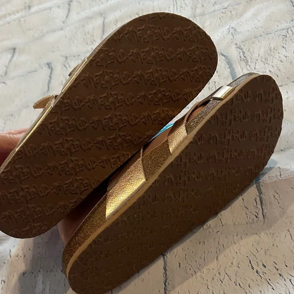 NWT Mad Love Metallic Rose Gold Strappy Sandals - Picture 6 of 8